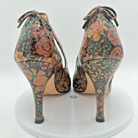 Sacha London Floral Embossed Leather Peep Toe Heels Womens 6.5 Preppy Minimalist - Picture 5 of 11